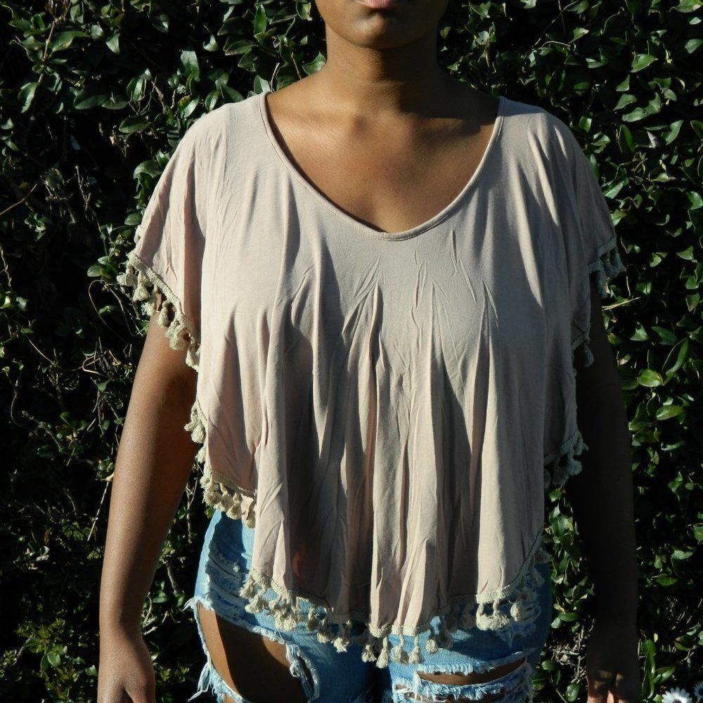 POL Clothing Dusty Rose Layered Poncho Blouse Tassel‎ Fringe Crochet Lace Top